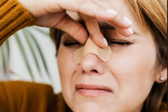 एक काळ असा होता की, एका वयानंतरच चष्मा लावला जायचा. याचे कारण चांगले जेवण आणि पद्धतशीर जीवनशैली होती