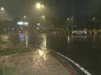 Chance of rain in 5 districts in Tamil Nadu in next 3 hours Rain Alert :தமிழகத்தில் அடுத்த 3 மணி நேரத்தில் 5 மாவட்டங்களில் மழைக்கு வாய்ப்பு.. எந்தெந்த மாவட்டங்களில் தெரியுமா?