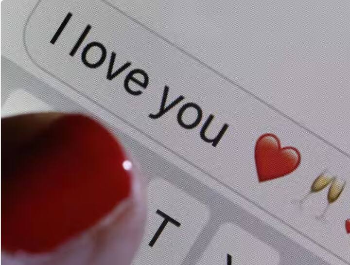 ਨੋਟ ਕਰੋ, ਇਹ ਨਿਯਮ ਸਿਰਫ ਇਹਨਾਂ 2 ਦੇਸ਼ਾਂ ਵਿੱਚ ਰਹਿਣ ਵਾਲੇ ਲੋਕਾਂ ਲਈ ਹੈ। ਔਰਤ ਵੱਲੋਂ ਕੇਸ ਦਰਜ ਕਰਨ 'ਤੇ ਵਿਅਕਤੀ ਕਾਨੂੰਨੀ ਪ੍ਰਕਿਰਿਆ 'ਚ ਫਸ ਜਾਵੇਗਾ। ਸਾਊਦੀ ਅਰਬ 'ਚ ਜੇਕਰ ਕੋਈ ਵਿਅਕਤੀ ਵਾਰ-ਵਾਰ ਇਹ ਗਲਤੀ ਕਰਦਾ ਹੈ ਤਾਂ ਉਸ ਨੂੰ 5 ਸਾਲ ਦੀ ਸਜ਼ਾ ਅਤੇ 66 ਲੱਖ ਜੁਰਮਾਨਾ ਭਰਨਾ ਪੈ ਸਕਦਾ ਹੈ।