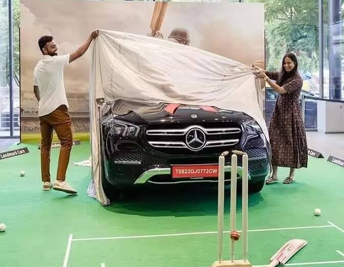IPL તેની કમાણીનો મુખ્ય સ્ત્રોત છે. આ ટૂર્નામેન્ટમાંથી ઘણા ક્રિકેટરોને ધનકુબેર બનવાની તક મળી છે.
