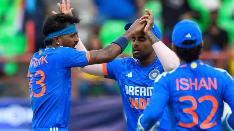 IND Vs WI 2nd T20 West Indies won match by 2 wickets against India in Providence Stadium IND Vs WI, Match Highlights: কাজে দিল না হার্দিক, চাহালের লড়াই, আকিলের পরিপক্ক ব্যাটিংয়ে সিরিজে ২-০ এগিয়ে গেল ওয়েস্ট ইন্ডিজ়