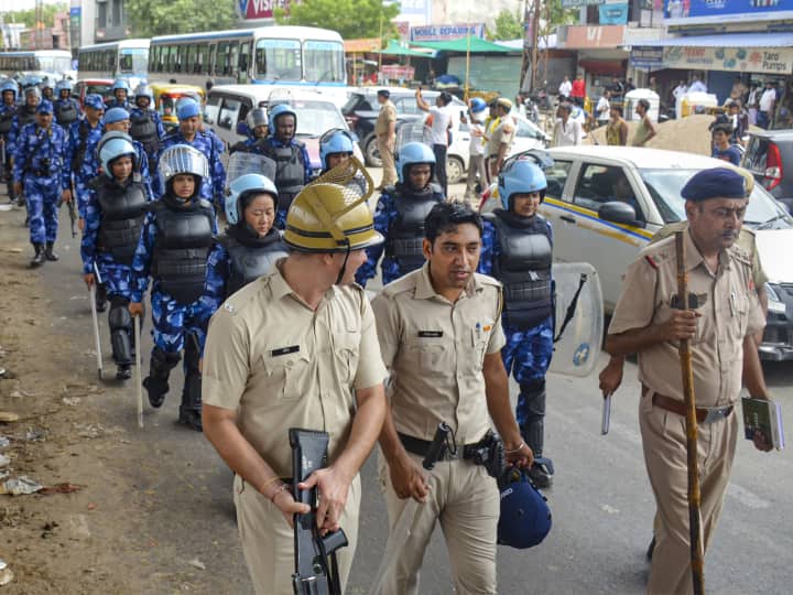 ABP News C Voter Survey Is Haryana violence the result of the negligence of the police and the government? ABP News C Voter Survey: हरियाणा हिंसा क्या पुलिस और सरकार की लापरवाही का नतीजा है? जनता ने दिया चौंकाने वाला जवाब