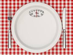 असल में आपका वजन नहीं, बल्कि कुछ और मापती है Weighting Machine! विज्ञान से समझिए ये काम कैसे करती है