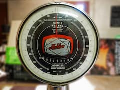 असल में आपका वजन नहीं, बल्कि कुछ और मापती है Weighting Machine! विज्ञान से समझिए ये काम कैसे करती है