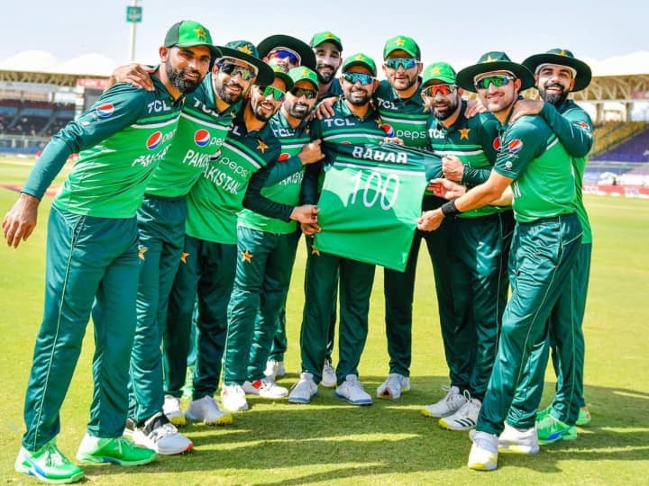 Pakistani players salary to increase PCB decided to give increment and new rules for T20 Leagues know details Pakistan Team: पाकिस्तानी क्रिकेटरों की बढ़ेगी सैलरी, ये स्टार खिलाड़ी होंगे मालामाल, जानें कितना होगा इज़ाफा