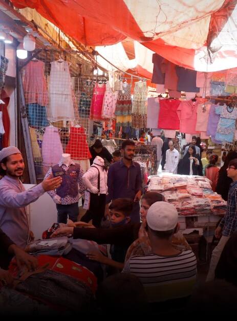 कसे दिसतात पाकिस्तानी बाजार?