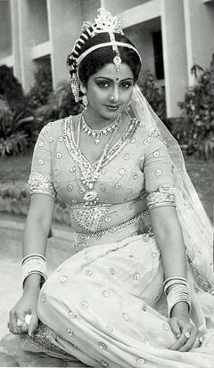 Bollywood Kissa: मां की मर्जी के खिलाफ श्रीदेवी ने शूट किया था ‘मिस्टर इंडिया’ का ये सेंसुअस सॉन्ग, इस एक्टर के साथ दिखाई थी गजब केमिस्ट्री