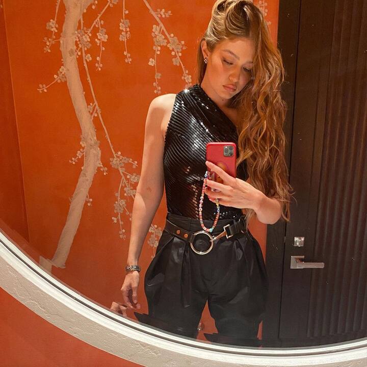 हालांकि, जीजी को गिरफ्तारी के कुछ घंटे बाद ही बेल मिल गई थी. लेकिन वह कई लोगों के निशाने पर आ गईं. बेल मिलने के बाद उन्होंने इंस्टाग्राम पर पोस्ट शेयर कर खुशी भी जताई.