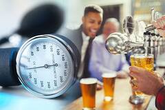 ਰੋਜ਼ਾਨਾ ਸ਼ਰਾਬ ਪੀਣ ਵਾਲਿਆਂ 'ਚ ਹਾਈ ਬਲੱਡ ਪ੍ਰੈਸ਼ਰ ਦਾ ਹੁੰਦੈ ਜ਼ਿਆਦਾ ਖ਼ਤਰਾ : ਰਿਸਰਚ