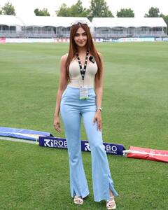 In Pics: इस एंकर की खूबसूरती के फैंस हुए दीवाने, बोल्डनेस के आगे भारतीय एक्ट्रेस भी फेल