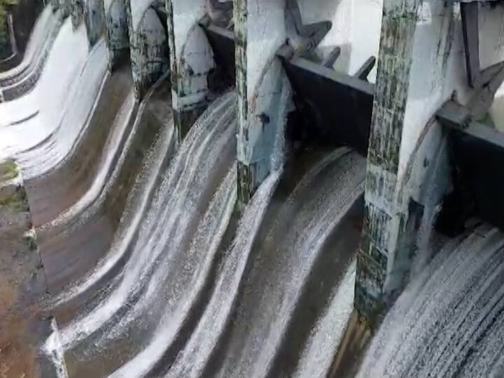 धरण ओव्हरफ्लो झाल्याने ठाणे जिल्ह्याची वर्षभराची पाण्याची चिंता मिटली आहे.