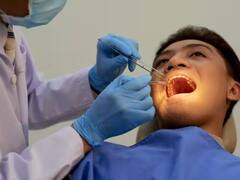 Oral Cancer: 'अशी' असतात तोंडाच्या कॅन्सरची सुरुवातीची लक्षणं; ठरू शकतो घातक