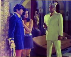 ਜਦੋਂ ਡਰ ਨਾਲ ਸੁੱਕ ਗਏ ਸੀ 'ਡਰੀਮ ਗਰਲ' ਹੇਮਾ ਮਾਲਿਨੀ ਦੇ ਸਾਹ, ਦੇਵ ਆਨੰਦ ਦੀ ਕਾਰ 'ਚ ਬੈਠ ਮਾਰੀਆਂ ਸੀ ਖੂਬ ਚੀਕਾਂ