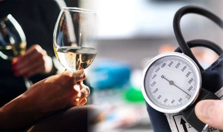 Shocking revelation in the research, the risk of high blood pressure is higher in daily drinkers High Blood Pressure :  ਰਿਸਰਚ 'ਚ ਹੈਰਾਨ ਕਰ ਦੇਣ ਵਾਲਾ ਖੁਲਾਸਾ, ਰੋਜ਼ਾਨਾ ਸ਼ਰਾਬ ਪੀਣ ਵਾਲਿਆਂ 'ਚ ਹਾਈ ਬਲੱਡ ਪ੍ਰੈਸ਼ਰ ਦਾ ਹੁੰਦੈ ਜ਼ਿਆਦਾ ਖ਼ਤਰਾ