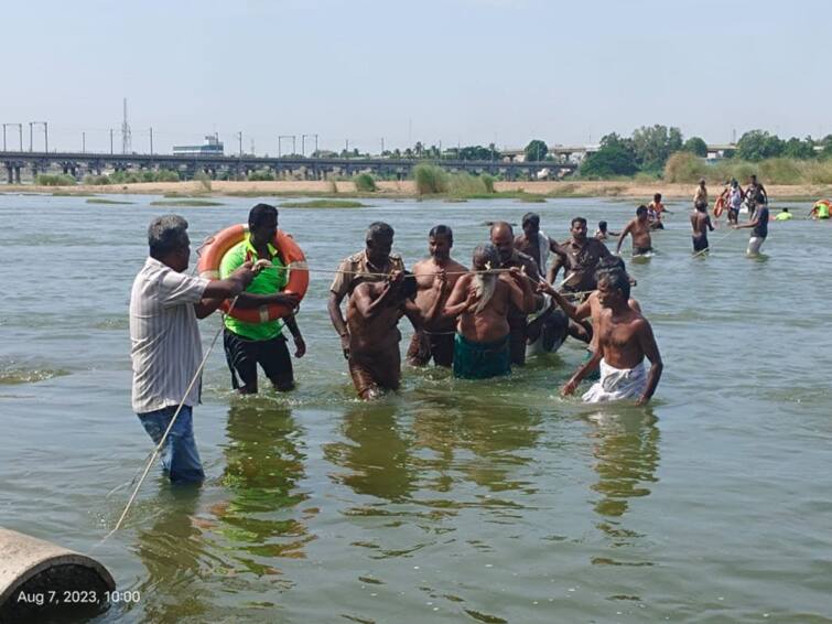Trichy news 25 farmers were arrested for protesting in Cauvery river TNN காவிரி ஆற்றில் இறங்கி  போராட்டம்; 25 விவசாயிகள் கைது - திருச்சியில் பரபரப்பு