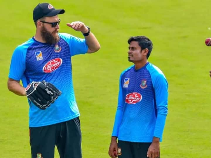Daniel Vettori replaces Brian Lara as head coach of Sunrisers Hyderabad IPL 2024 latest news IPL 2024: सनराइजर्स हैदराबाद में बड़ा बदलाव, ब्रायन लारा की हुई छुट्टी, स्टार ऑलराउंडर बने हेड कोच