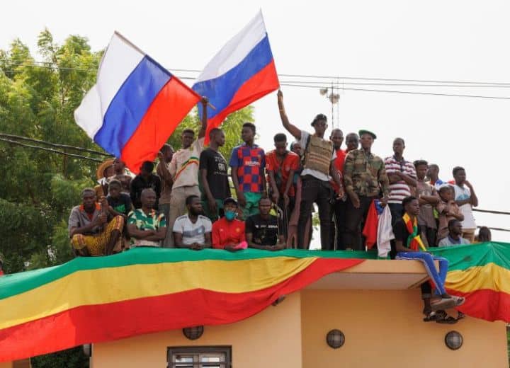 Russia Vladimir Putin plan Role in Africa Countries Niger Mali Wagner Group Interest Reason Russia Role in Africa: पुतिन का 'प्लान अफ्रीका', नाइजर के बाद रूस की पूरा महाद्वीप 'कब्जाने' की तैयारी, मगर क्यों?