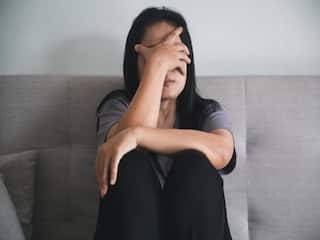 Depression: डिप्रेशन से हर साल हो रही इतने लोगों की मौत, डरा रहे हैं आंकड़े
