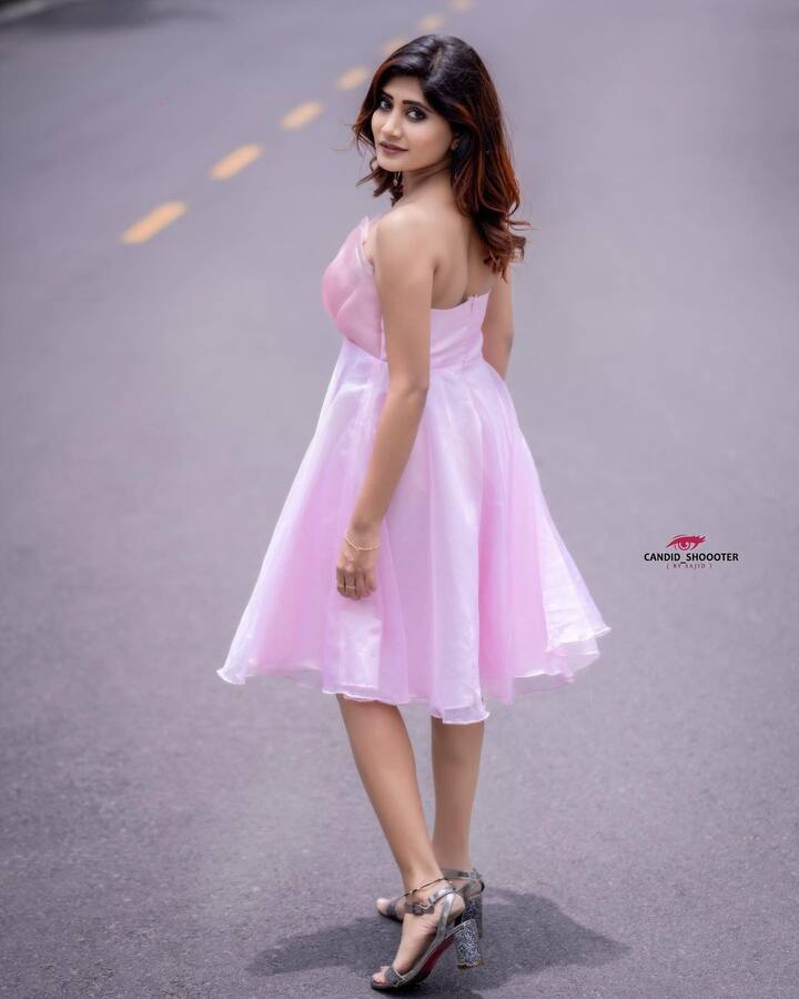 వాసంతి కృష్ణన్ అందమైన ఫోటోలు