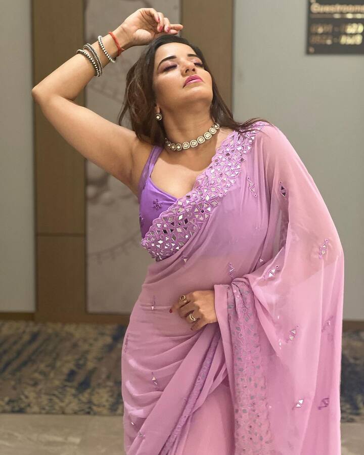 હાલ તો સોશિયલ મીડિયામાં એક્ટ્રેસની આ તસવીરો વાયરલ થઈ છે.