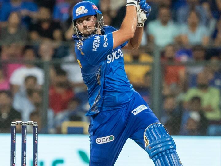 इस फेहरिस्त में तीसरे नंबर पर ऑस्ट्रेलिया के ताबड़तोड़ बल्लेबाज टिम डेविड हैं. इस साल अब तक टिम डेविड 64 छक्के लगा चुके हैं. (फोटो क्रेडिट- सोशल मीडिया)