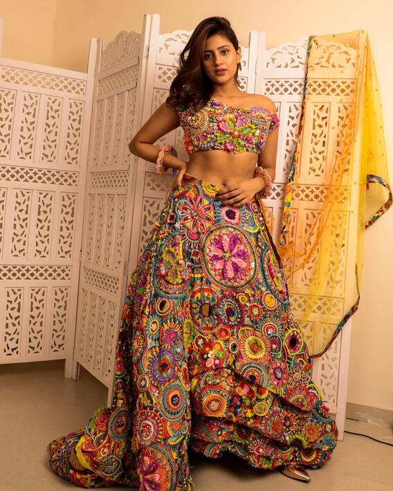 MMS लीक होने से पहले इन विवादों में रह चुकी हैं Anjali Arora, मुनव्वर फारूकी से अफेयर की खूब हुई थी चर्चा MMS लीक होने से पहले इन विवादों में रह चुकी हैं Anjali Arora, मुनव्वर फारूकी से अफेयर की खूब हुई थी चर्चा