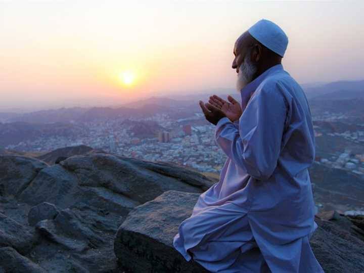 आजादी के बाद से करीब 5 गुना बढ़ गए मुसलमान. वहीं करीब तीन गुना से ज्यादा हिंदुओं की संख्या बढ़ गई.