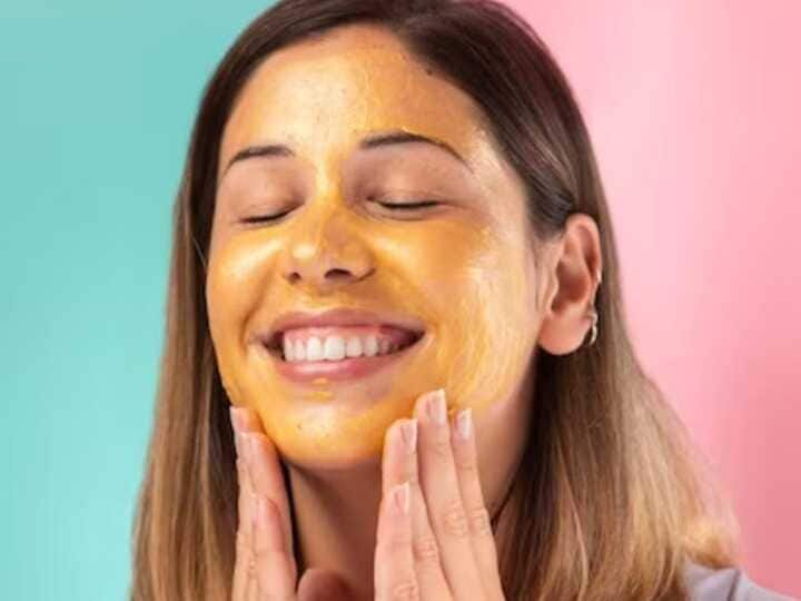 Is it really beneficial to apply a mixture of besan and milk on the face know everything here चेहरे पर बेसन और दूध का मिश्रण लगाने से क्या सच में फायदा होता है? यहां जानिए सबकुछ