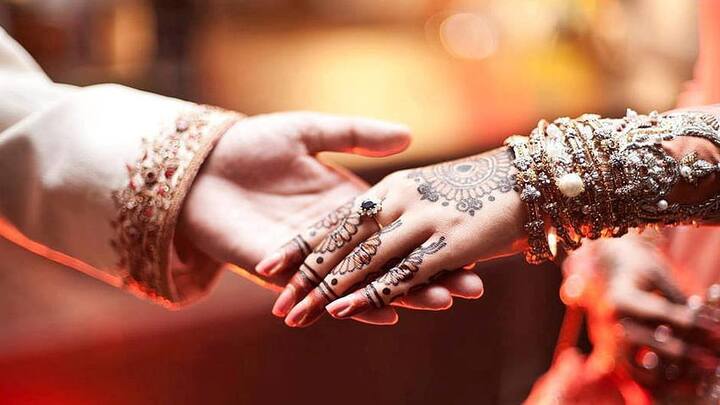india pakistan couple get married jodhpur advocate weds karachi woman online cross border marriage after seema and anju Cross Border Marriage : सीमा आणि अंजूनंतर सीमेपलीकडची आणखी एक प्रेमकहाणी, जोधपूरमधील वकीलाचं पाकिस्तानी महिलेसोबत ऑनलाईन लग्न