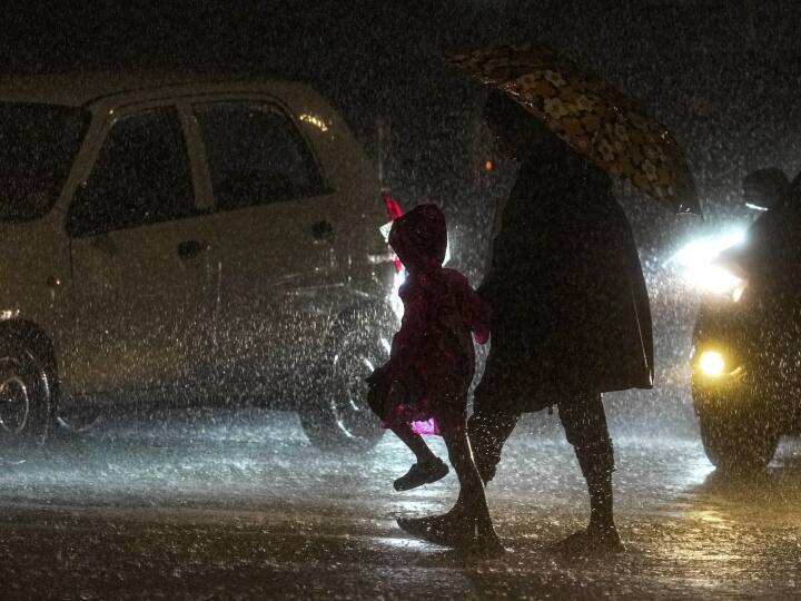 उत्तराखंड में भारी बारिश की चेतावनी जारी, मौसम विभाग ने रेड और ऑरेंज अलर्ट किया जारी