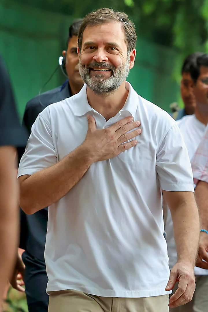 কাল থেকে সংসদে শুরু হচ্ছে মোদি সরকারের বিরুদ্ধে অনাস্থা প্রস্তাব নিয়ে আলোচনা। তার আগেই সংসদে ফিরছেন কেরলের ওয়েনাডের কংগ্রেস সাংসদ।