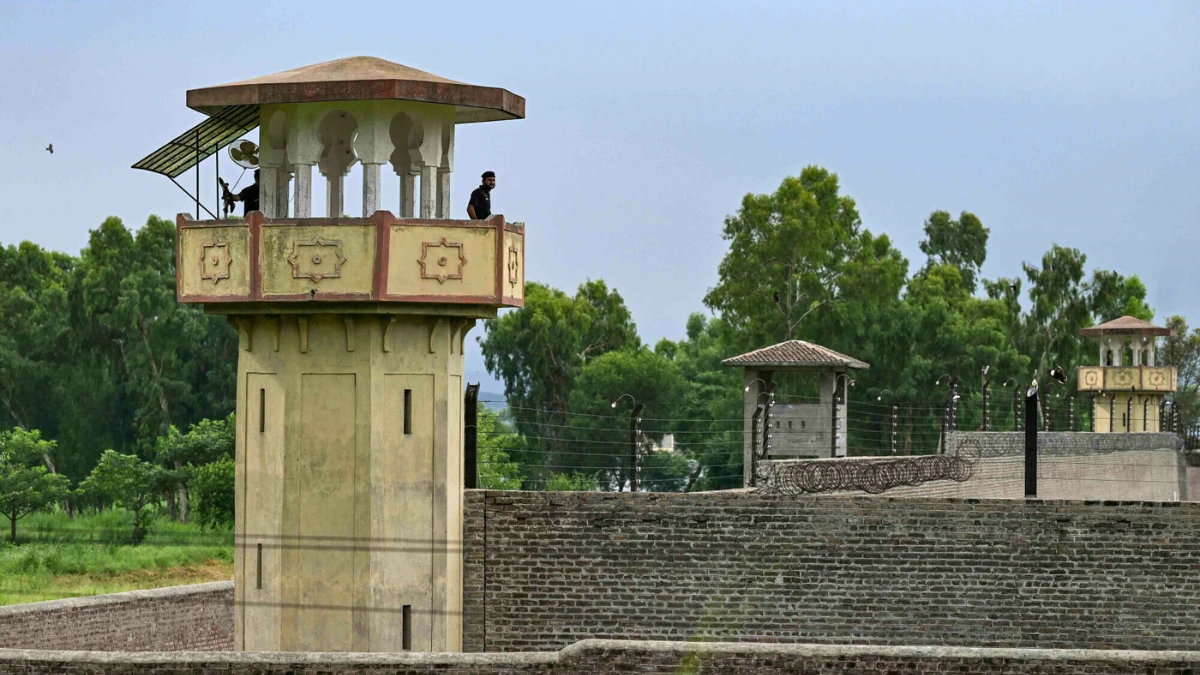 Pakistan ਦੀ ਇਸ C ਸ਼੍ਰੇਣੀ ਦੀ ਜੇਲ੍ਹ 'ਚ ਸਜ਼ਾ ਕੱਟ ਰਹੇ ਇਮਰਾਨ ਖ਼ਾਨ, ਕਿਵੇਂ ਦੀਆਂ ਨੇ A, B ਅਤੇ C ਸ਼੍ਰੇਣੀ ਦੀਆਂ ਜੇਲ੍ਹਾਂ 