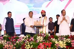 Pune News : जेजुरीत राज्य शासनाचा शासन आपल्या दारी कार्यक्रम, पाहा फोटो