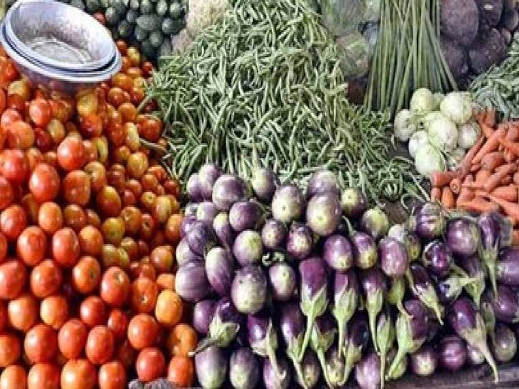 vegetables price list august 7th 2023 chennai koyambedu market Vegetable Price: மெல்ல குறையும் தக்காளி விலை.. இன்றைய விலை தெரியுமா? இதோ காய்கறிகளின் முழு விலைப்பட்டியல்