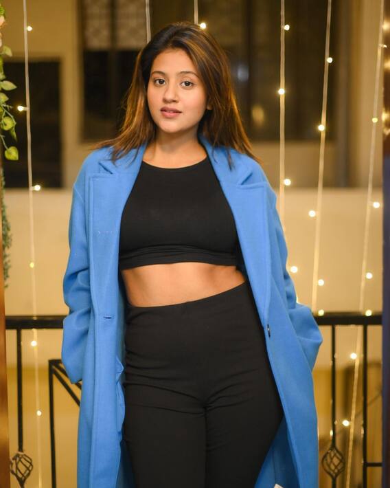 MMS लीक होने से पहले इन विवादों में रह चुकी हैं Anjali Arora, मुनव्वर फारूकी से अफेयर की खूब हुई थी चर्चा MMS लीक होने से पहले इन विवादों में रह चुकी हैं Anjali Arora, मुनव्वर फारूकी से अफेयर की खूब हुई थी चर्चा