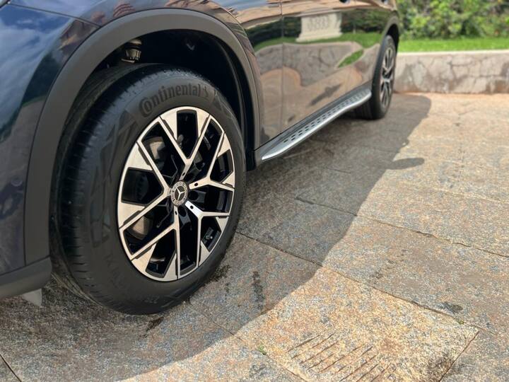 There are also new 19inch 5-spoke alloy wheels. (Source: Somnath Chatterjee)