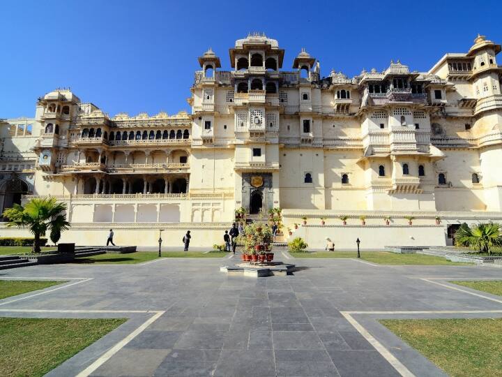 Udaipur tourists broke Record arrived in 2023 Most tourists Visited from Gujarat and Delhi ann Rajasthan News: उदयपुर ने इस साल में पर्यटकों ने बनाया रिकॉर्ड, सबसे ज्यादा गुजरात से पहुंचे टूरिस्ट्स