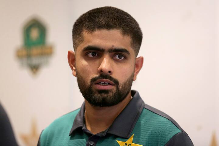 Australia Michael Klinger and India's Virat Kohli jointly hold third spot with eight T20 tons.