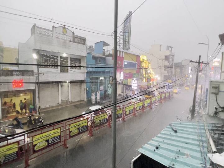 காஞ்சிபுரத்தில் வெளுத்து வாங்கிய மழை; பொதுமக்கள் மகிழ்ச்சி; விவசாயிகள் வேதனை