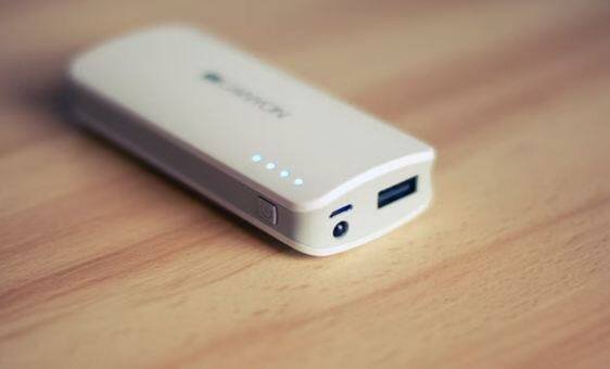 A power bank can become a bomb Do not make these mistakes while charging the mobile, it may explode Tech Update: ਬੰਬ ਬਣ ਸਕਦਾ ਹੈ ਪਾਵਰ ਬੈਂਕ! ਮੋਬਾਈਲ ਚਾਰਜ ਕਰਦੇ ਸਮੇਂ ਨਾ ਕਰੋ ਇਹ ਗ਼ਲਤੀਆਂ, ਹੋ ਸਕਦਾ ਹੈ ਧਮਾਕਾ