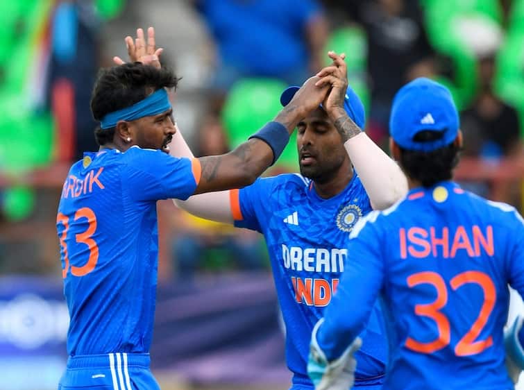 IND Vs WI T20 Score Live: भारत के गेंदबाज नहीं दे रहे रन बनाने का मौका, वेस्टइंडीज की धीमी शुरुआत