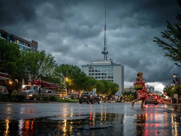 Strong storms, including potential tornadoes, hail and lightning, hit eastern US, with the National Weather Service issuing a tornado watch for the greater DC area. (Image Source: Getty)