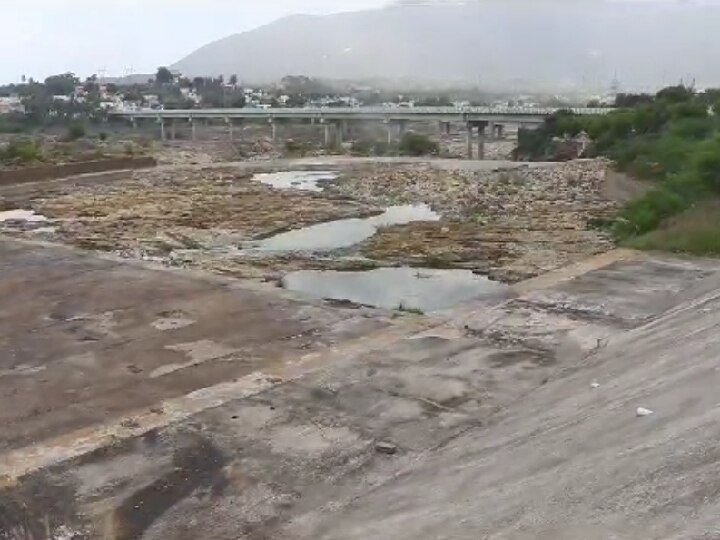 Mettur Dam: மேட்டூர் அணையின் நீர் மட்டம் தொடர்ந்து சரிவு; பாசனத்திற்கு நீரின்றி தவிக்கும் விவசாயிகள்