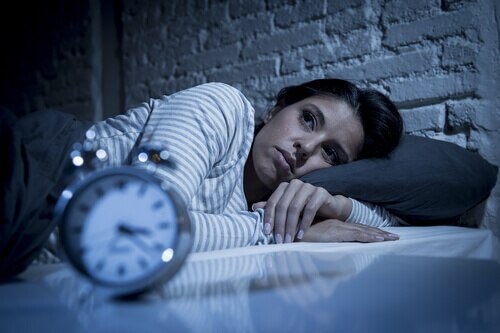 ઉંઘમાં બબડવું પણ છે એક બીમારી, જાણો દિવસભરના થાક અને ડિપ્રેશનનો શું છે સંબંધ ?