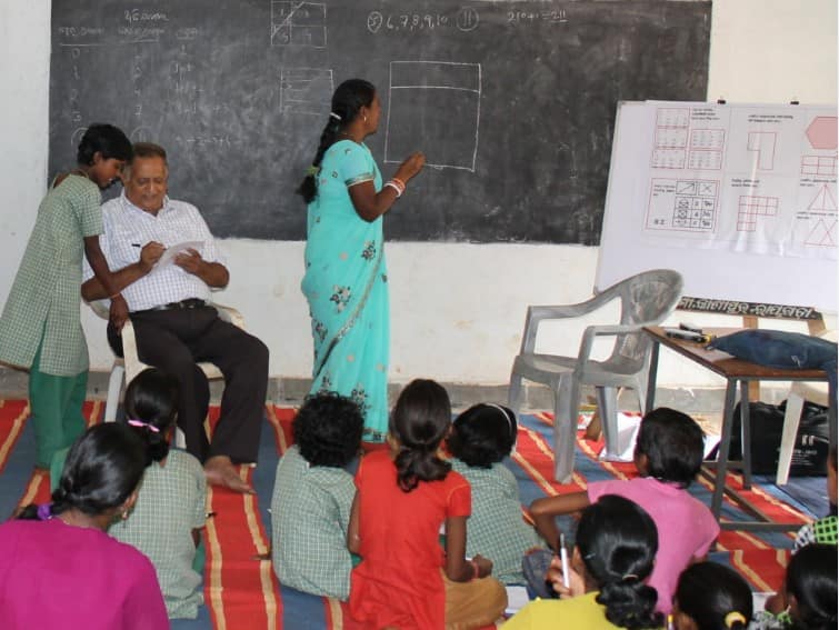 The government has given such assistance for the educational advancement of more than 29 lakh tribal students in Gujarat ગુજરાતમાં 29 લાખથી વધુ આદિજાતિ વિદ્યાર્થીઓના શૈક્ષણિક ઉત્કર્ષ માટે સરકારે આપી આટલી સહાય