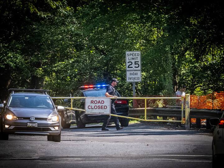The thunderstorm, coupled with gusty winds, knocked down electricity poles and downed trees. A 15-year-old boy was killed after a tree fell on him in Anderson, South Carolina. (Image Source: Getty)