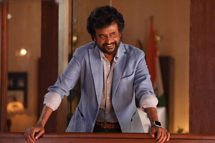 1978ல் வெளியான பைரவி படத்திலிருந்து டைட்டில் கார்ட்டில் சூப்பர் ஸ்டார் ரஜினிகாந்த் என்ற அடைமொழிக்கு சொந்தகாரர் ஆனார்.