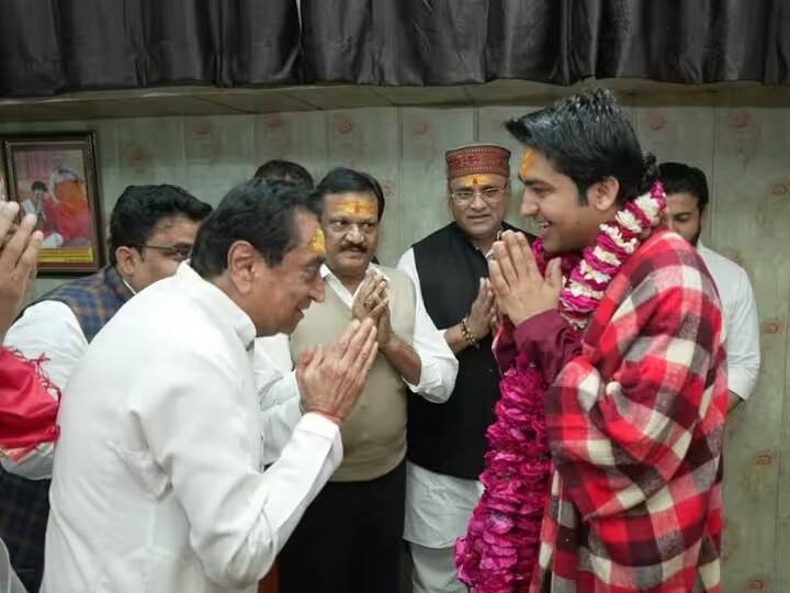 Hindu Rashtra: former madhya pradesh cm kamal nath on hindu rashtra bageshwar dham dhirendra shastri ભારતને હિન્દુ રાષ્ટ્ર બનાવવા પર કોંગ્રેસ નેતા કમલનાથ ઢીલા પડ્યા, બોલ્યા- હુ હિન્દુ છું ગર્વ છે, દેશની 82 ટકા વસ્તી હિન્દુ છે તો પછી.....