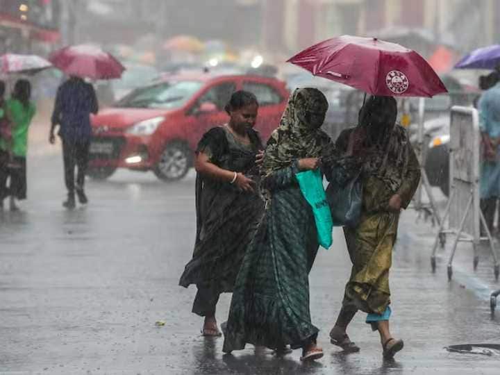 Imd Weather Update heavy rainfall Bihar bengal up delhi weather reach 35 degree celsius know update Weather Update: उत्तर भारत के इन राज्यों में होगी तेज बारिश, दिल्ली में बढ़ेगी गर्मी, जानें अपने प्रदेश का हाल