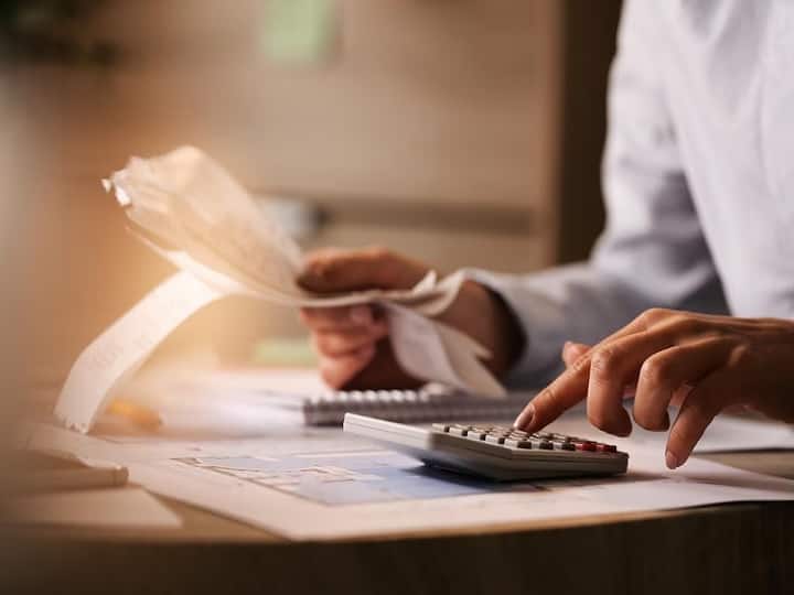 Income Tax Notice: आयकर विभाग इन कर्मचारियों पर हुआ सख्त, भेज रहा नोटिस